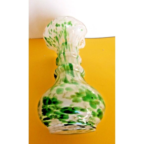 Vintage Murano Green & White Art Glass Hand blown ribbed mottled design vase 8" - Picture 11 of 12